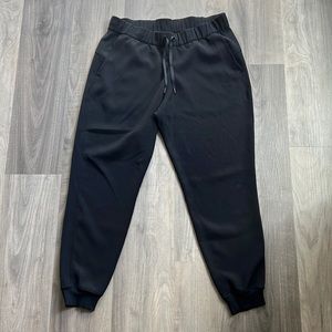 Lululemon On The Fly Jogger